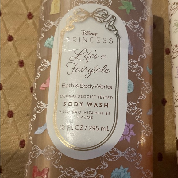 Bath & Body Works Disney Princess Fairytale Bath Set Lipstick Holder New - Picture 3 of 7